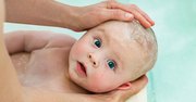 Kąpiel niemowlaka - o czym musisz wiedzieć?