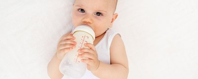 Myślisz, że rodzice wiedzą czym karmić niemowlęta? To badanie nas zaskoczyło 