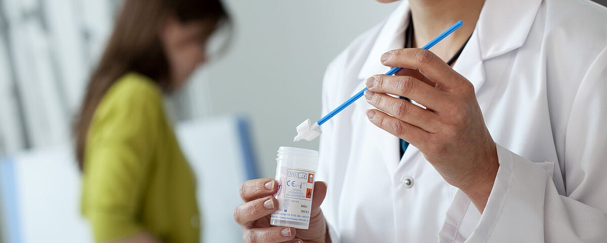 Cytologia w ciąży – kiedy ją wykonać i dlaczego to obowiązkowe?