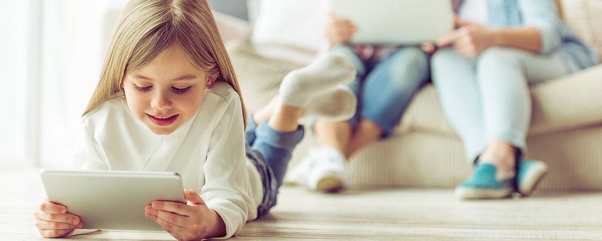 Bajki na dobranoc, które uczą i bawią - co obejrzeć z dzieckiem?