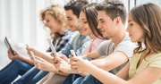 Wyniki badań pokazują, jak media społecznościowe mogą się przyczyniać do depresji nastolatków