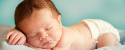 Moje dziecko przestało spać. Co się dzieje ze snem niemowlaka?