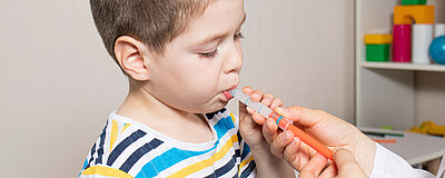 Podajemy leki maluszkowi