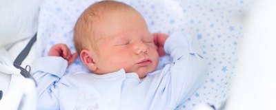 Jak dbać o noworodka latem