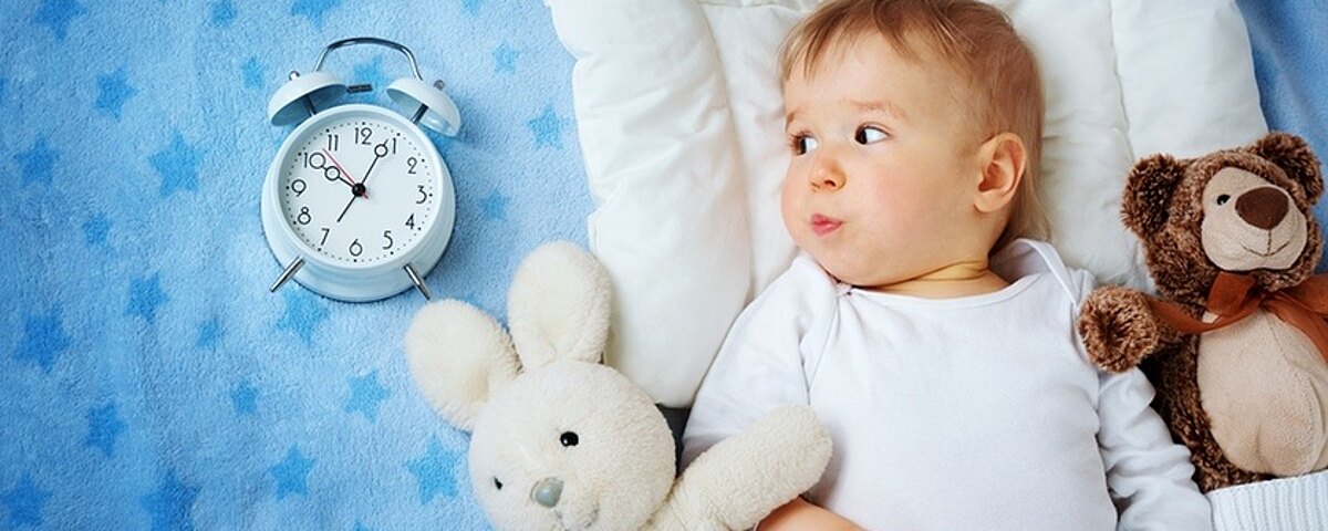 Ile śpi niemowlę w wieku 11 miesięcy