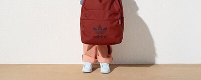 Sneakersy dla dziewczynki na co zwrócić uwagę by obuwie zapewniało zdrowy rozwój małych stóp